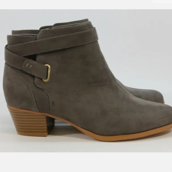 Giani Bernini Women's Ankle Fashion Boots, Memory Foam sole (Grey/Mushroom NWT - Picture 2 of 11